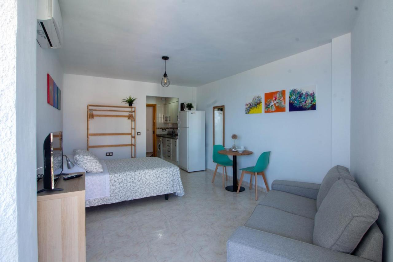 Larios Dos 504. Estudio Con Vistas Al Mar Cerca De La Playa Torrox Esterno foto